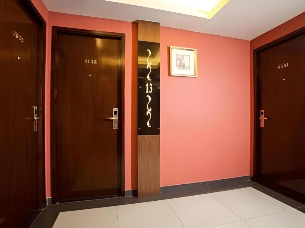Sunny Day Hotel, Mong Kok Hotel 3*